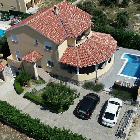 Marica With Swimmingpool Apartment *