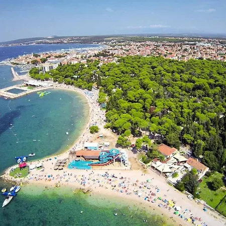 Marica With Swimmingpool Apartment