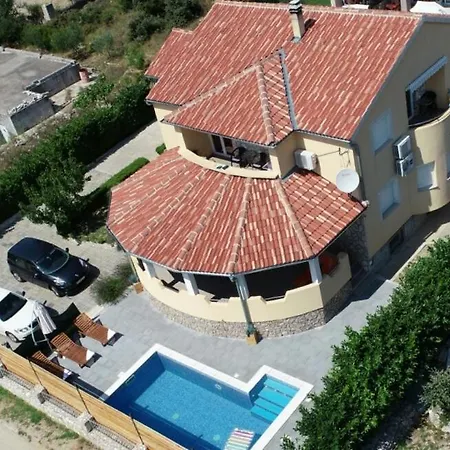 Marica With Swimmingpool Apartment *