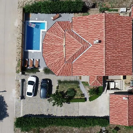 Διαμέρισμα Marica With Swimmingpool