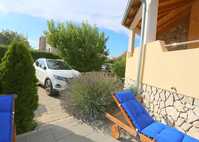 Appartement Marica With Swimmingpool Kakma