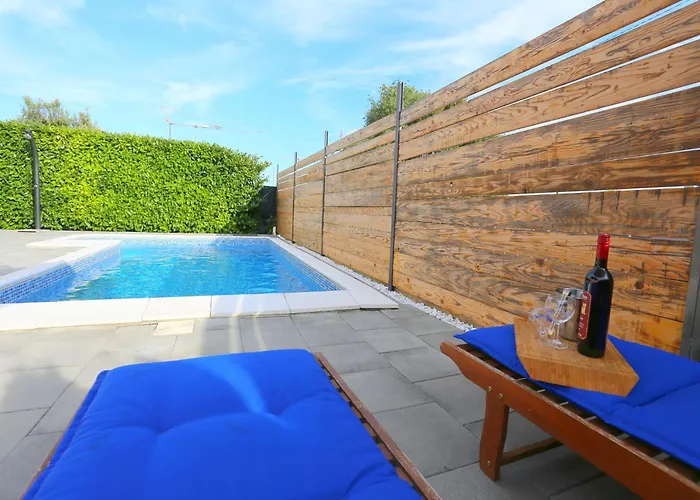 Marica With Swimmingpool *