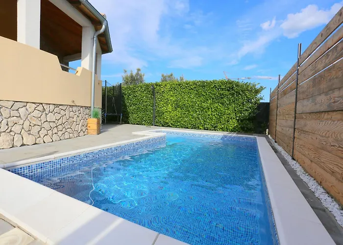 Marica With Swimmingpool Appartement Kakma